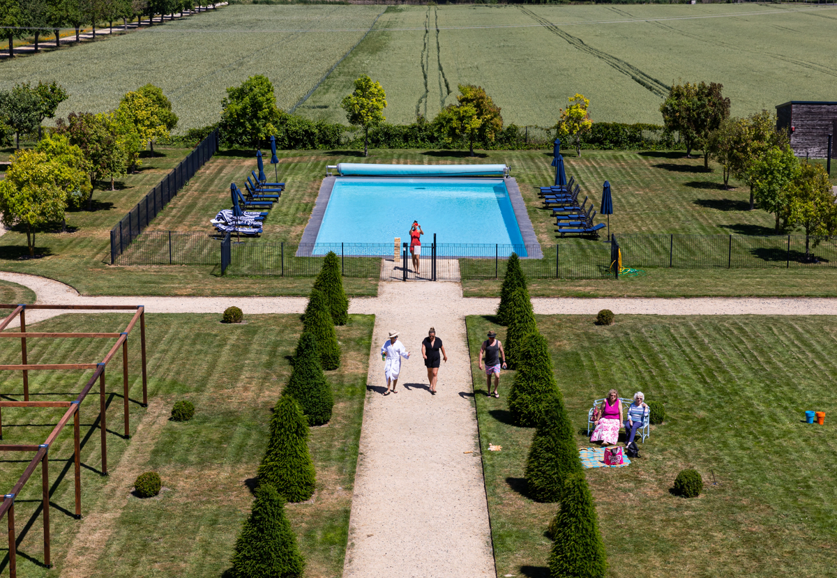 Pool Party chateau (2)