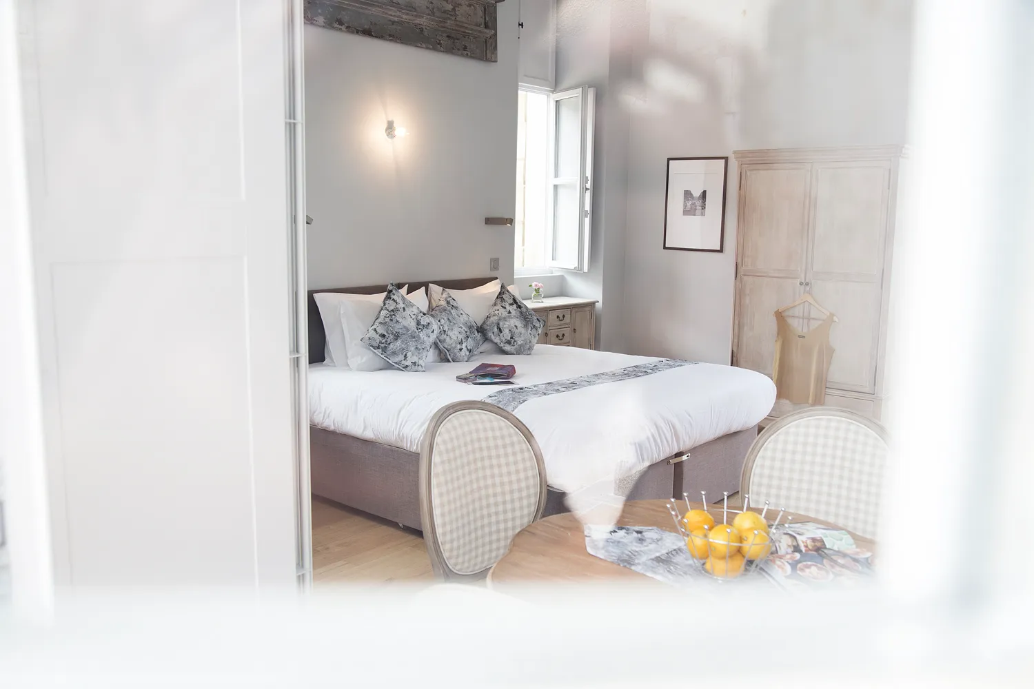 One Bedroom Suite - Château de Jalesnes - Wellness Retreat (12)