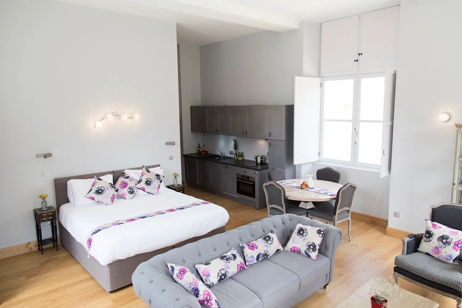 One Bedroom Suite - Château de Jalesnes - Wellness Retreat (9)