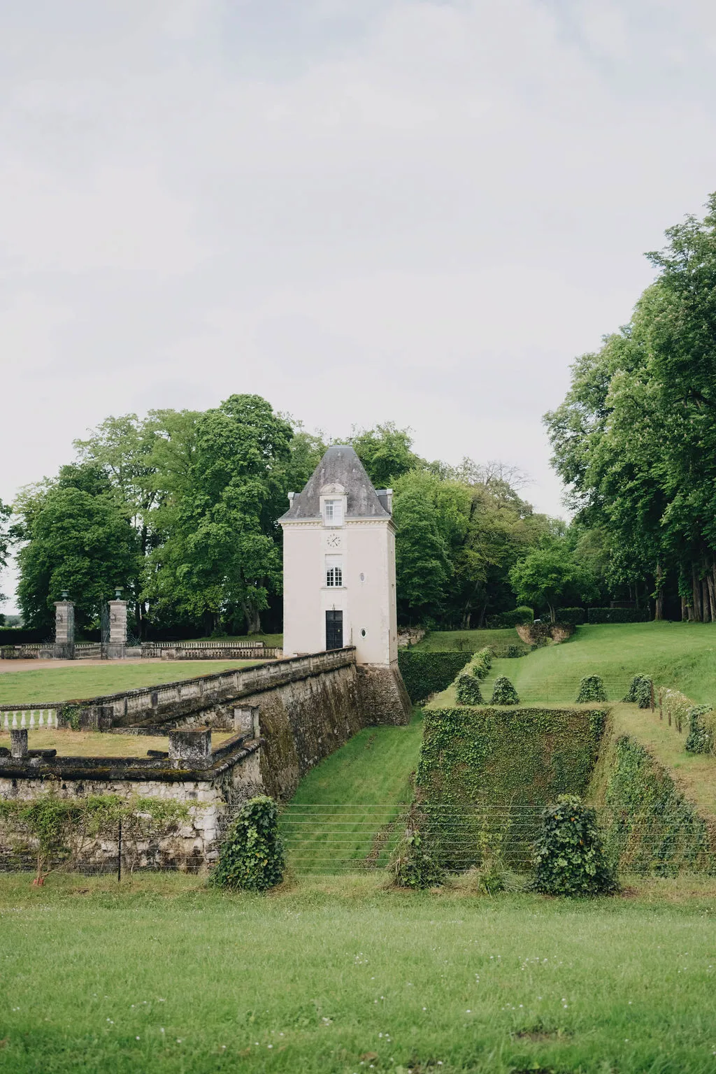 The-Chateau-Grounds-15.webp