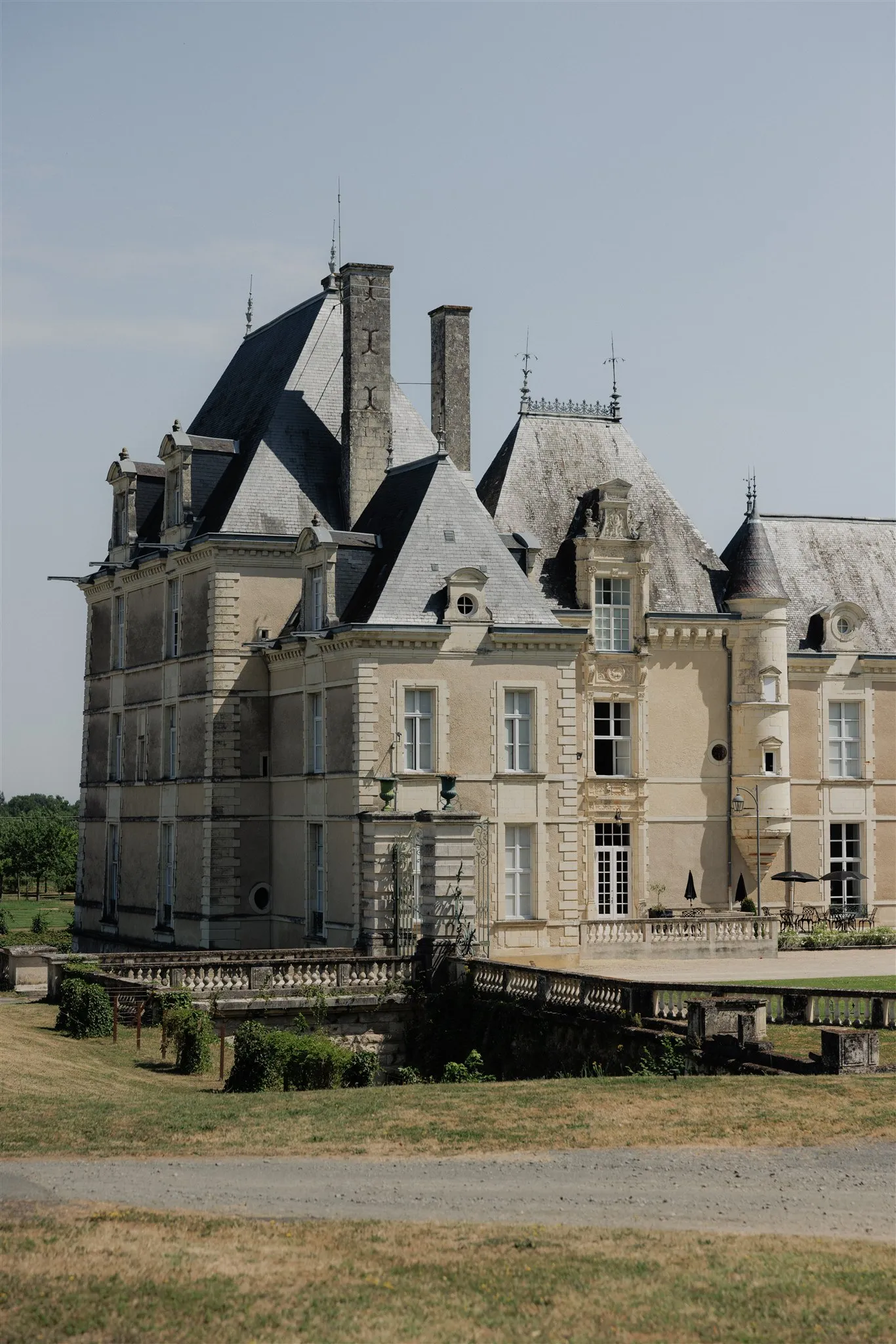 The-Chateau-Grounds-8.webp