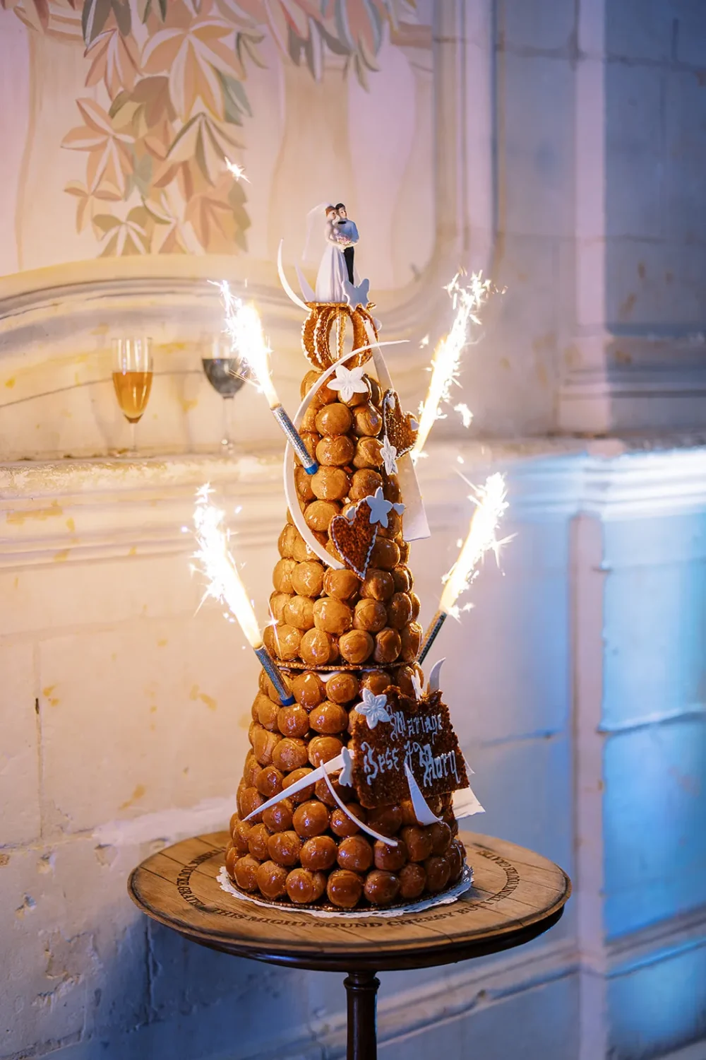 Cakes-and-Caterers-Weddings-at-Chateau-de-Jalesnes-1.webp