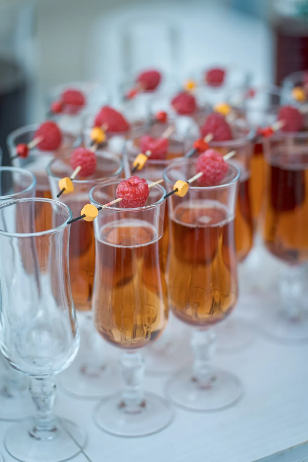 Cocktails-and-Bars-Weddings-at-Chateau-de-Jalesnes-6-scaled.webp